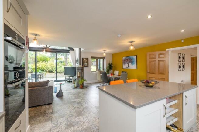 LE67 8JL_CedarLodge_2022-WEB-006.jpg