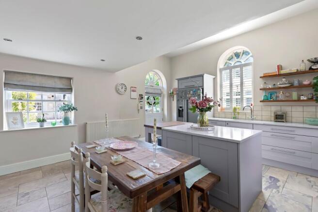 4 bed Barn Conversion for sale Image 6