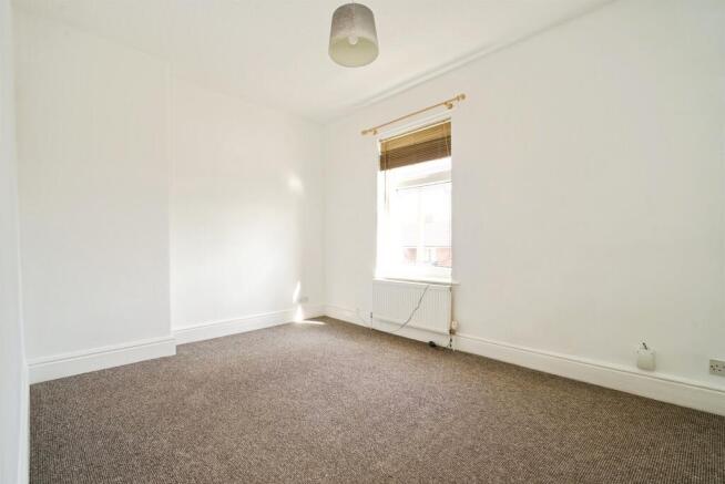 2 bed Terraced for sale Image 8