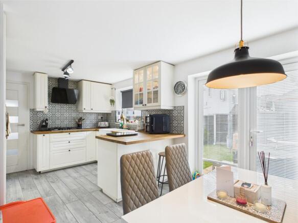 Kitchen diner