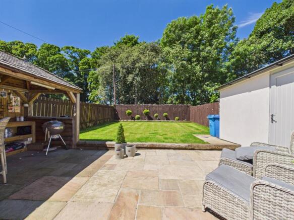 3 bed Terraced for sale Image 10