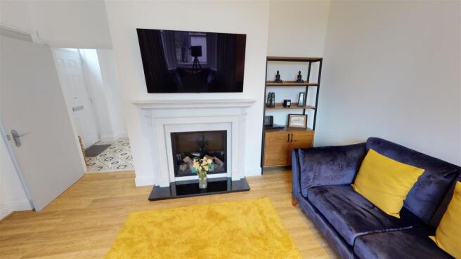 Lounge1.jpg