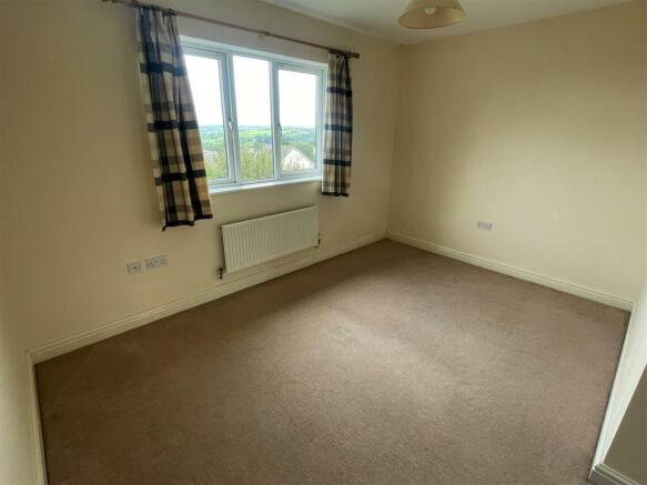 Bedroom 1.jpeg