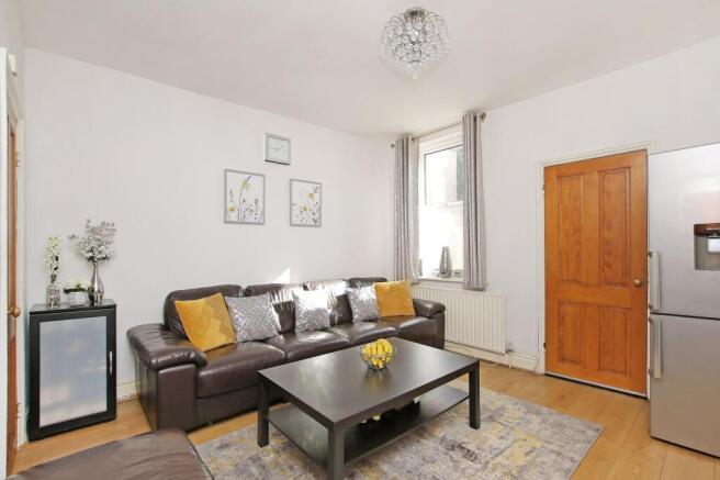 KITCHEN, DINER AND LIVING ROOM