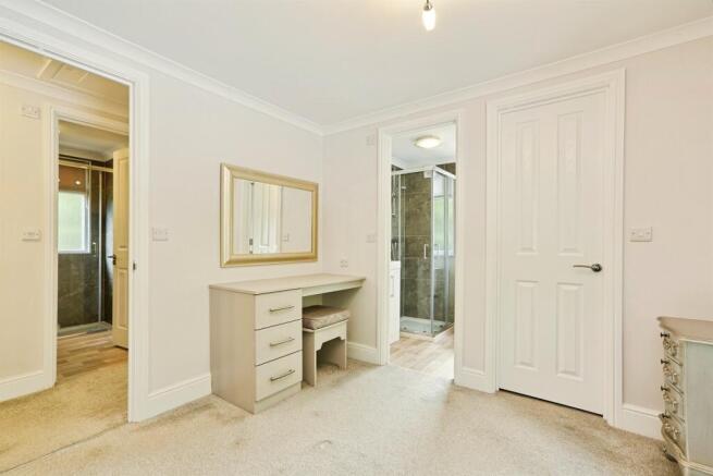 2 bed Park Home for sale Image 10