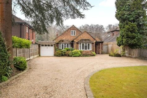 Almners Road, Lyne, Chertsey, Surrey, KT16