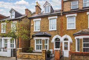 6, Balvernie Grove, London SW18 5RU
