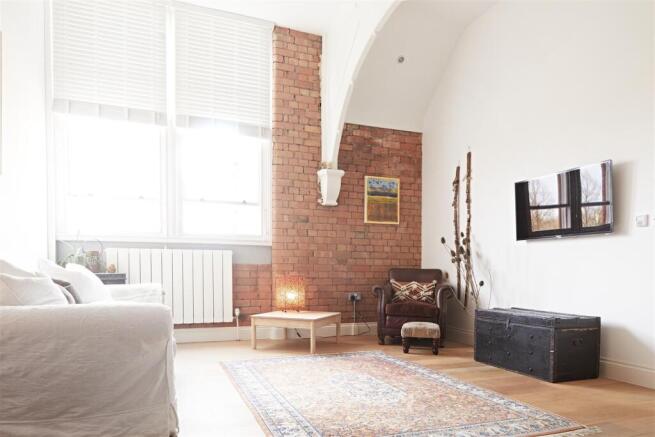 APARTMENT 18_0410.jpg