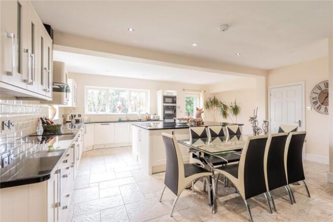 Kitchen/Breakfast