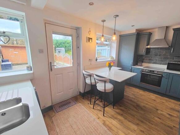 2 bed Terraced for sale Image 8