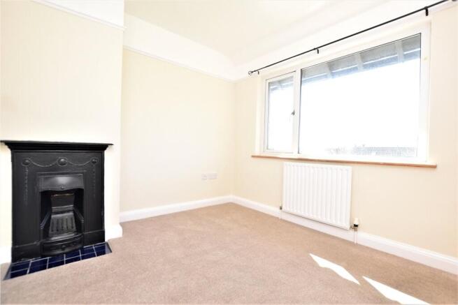 2 bed Town House to rent Image 9