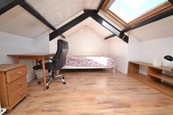 BEDROOM FIVE
