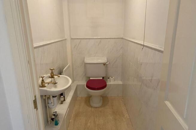 Cloakroom / WC