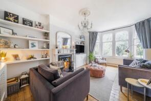 15a, Tooting Bec Gardens, London SW16 1QY