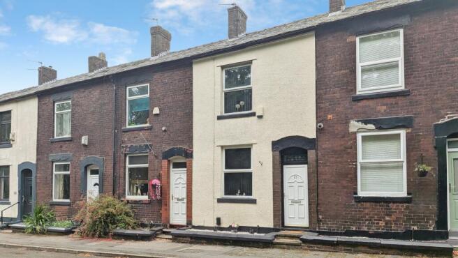 2 bed Terraced for sale in oldham