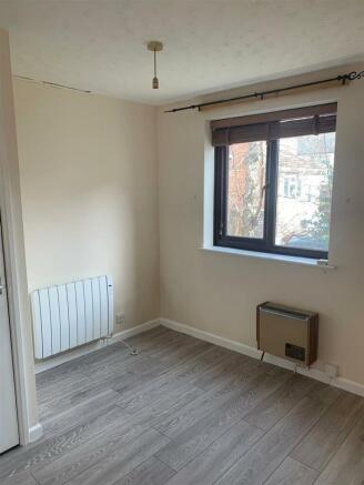 19 dora bedroom new.jpg