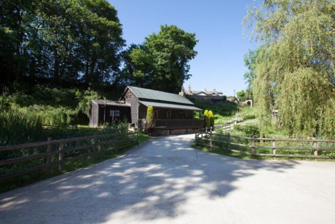 Heron Lodge