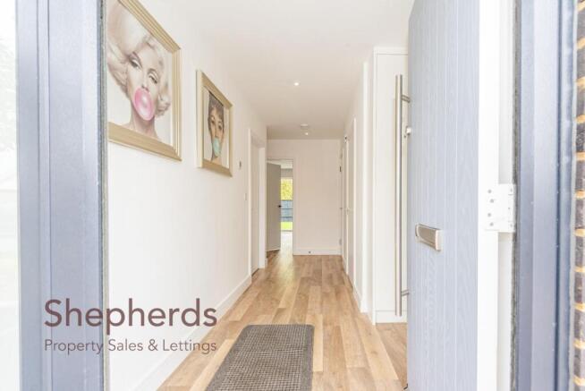 Bulrush Way, Broxbourne photo 2