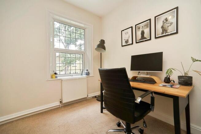 3 bed Terraced for sale Image 12