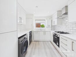 4, 144 Arnellan House, Slough Lane, London NW9 8XJ