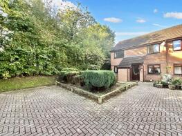 16, Pullman Court, Stoke-on-trent ST10 1XZ