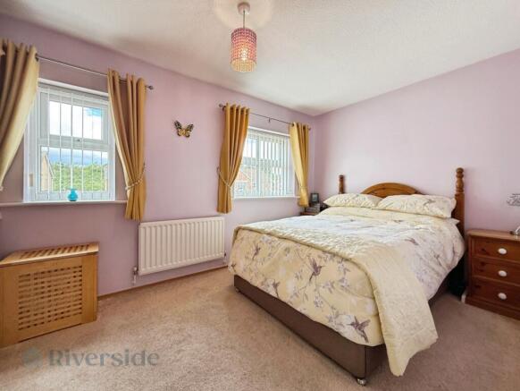 3 bed Semi-Detached for sale Image 9