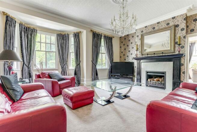 SITTING ROOM
