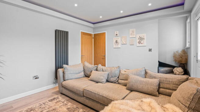 2 bed Terraced for sale Image 6