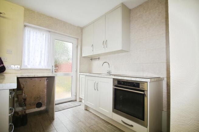 3 bed Semi-Detached for sale Image 6
