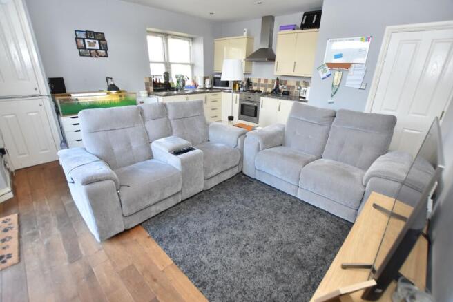 Kitchen / Living Room