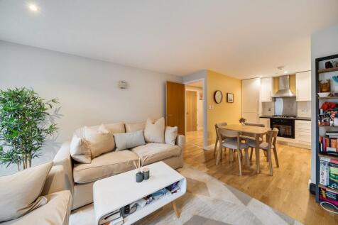 Elthorne Road, Kinver House, N19