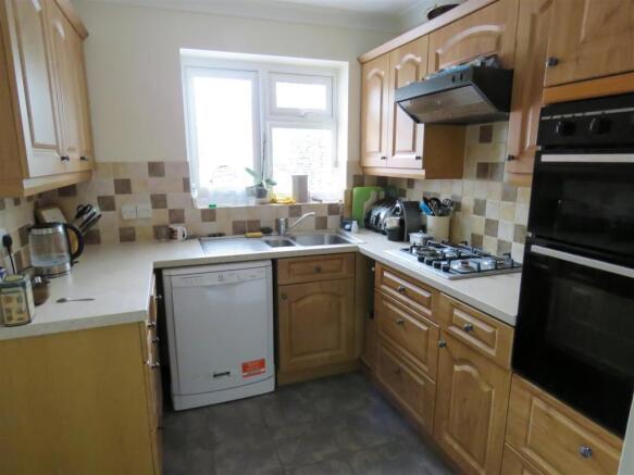 Kitchen.JPG