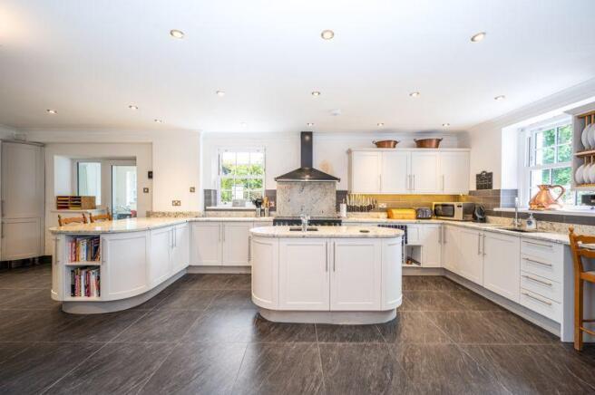 Kitchen/Dining...