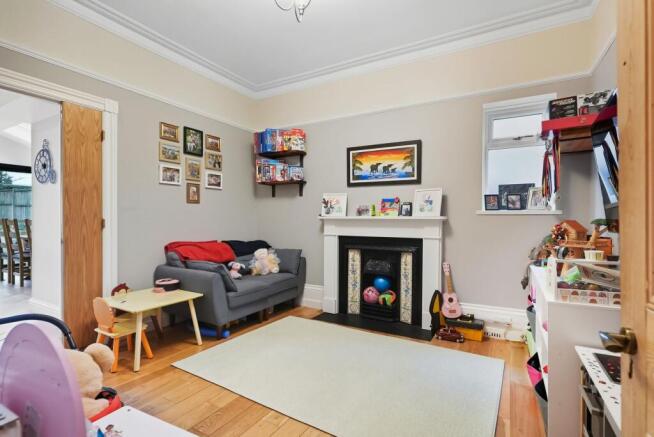 Photo 10