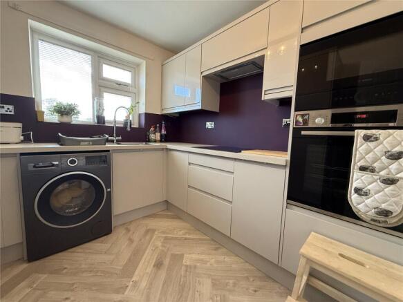 2 bed Bungalow for sale Image 4