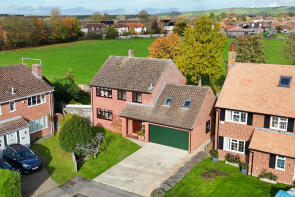 1, Meadow Close, Aylesbury HP18 9QP