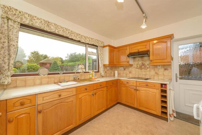 8OakBankClose_008.jpg