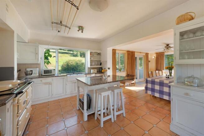 Kitchen.jpg