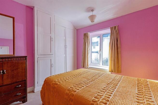Denman Crescent, Stoney Middleton, Hope Valley photo 4