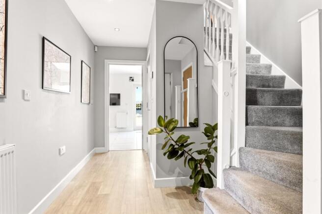 4 bed Detached for sale Image 12