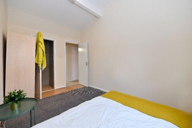 room-5-90-centurion-close-n7-8uj-993897