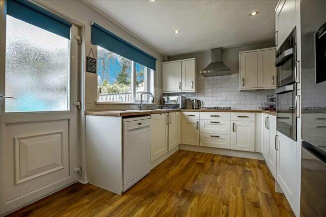 Kitchen (1)
