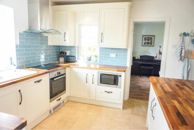 Kitchen/Breakfast