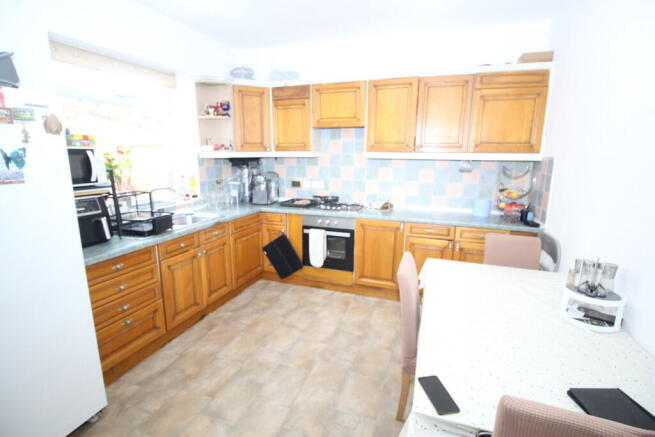 3 bed End of Terrace for sale Image 4