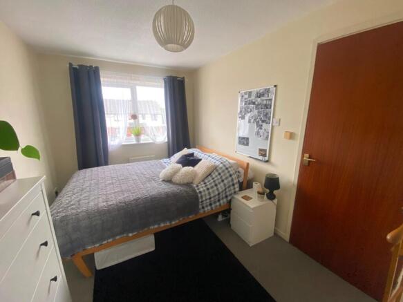 2 bed Semi-Detached to rent Image 11