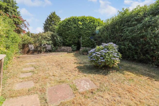 4 bed Semi-Detached for sale Image 11
