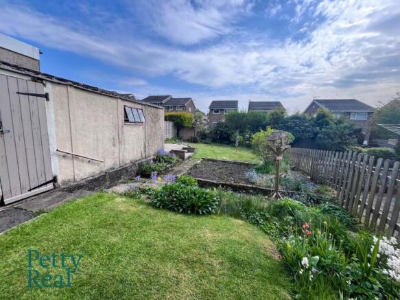 3 bed Semi-Detached for sale Image 7