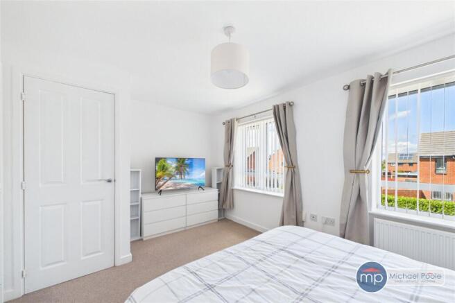 3 bed Semi-Detached for sale Image 10