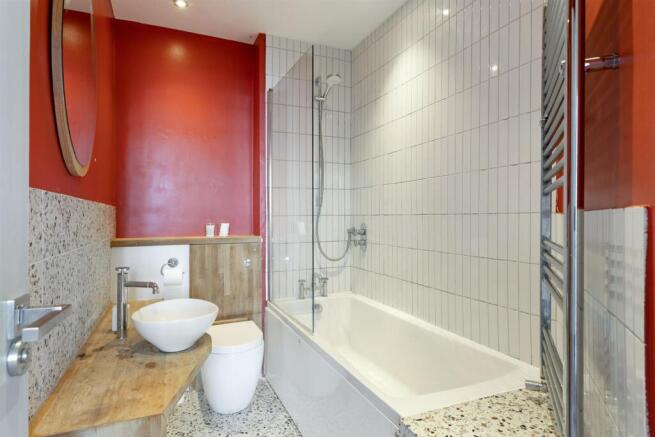 90853_Flat 1 51 Garfield Road (20)_low.jpg
