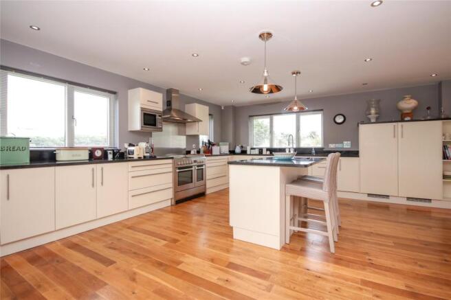 Kitchen 1